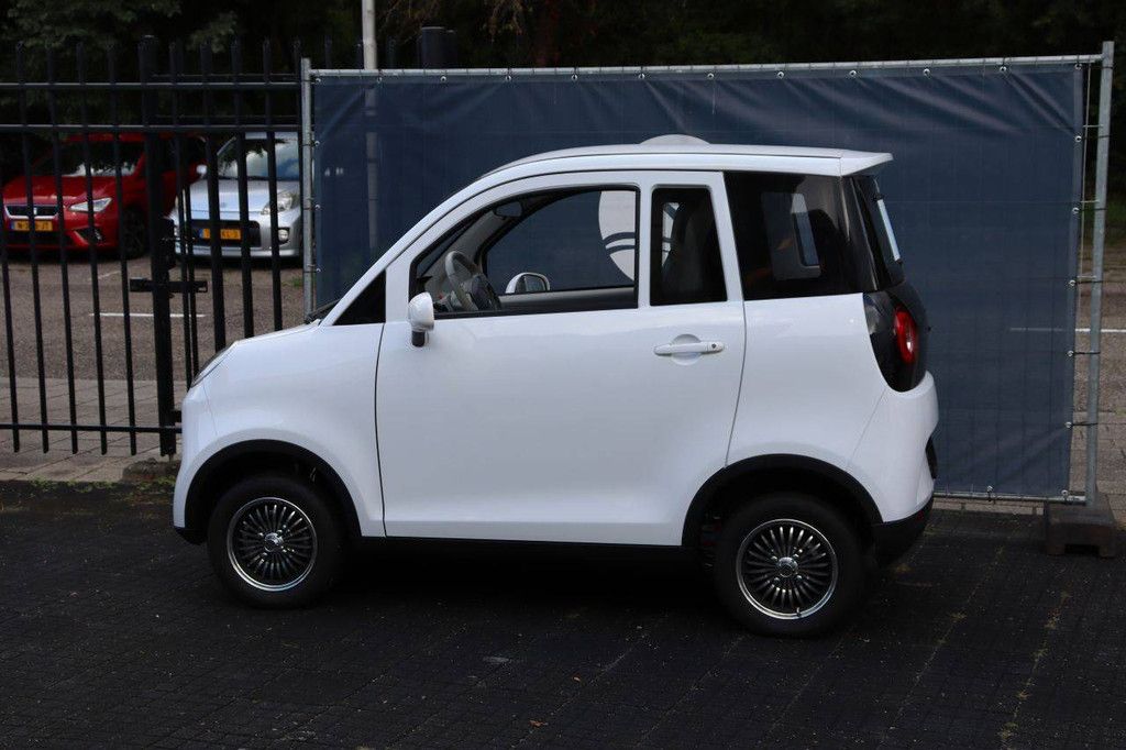 Elektrischer Personenkraftwagen Jinpeng L6e-BP Electric 4 PS