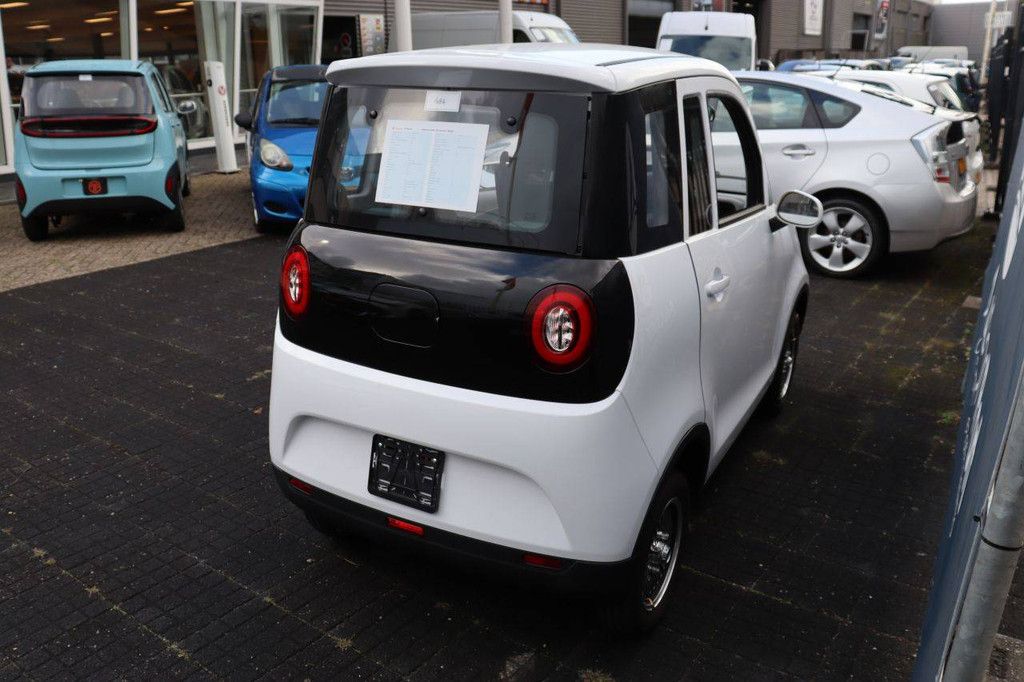 Elektrischer Personenkraftwagen Jinpeng L6e-BP Electric 4 PS