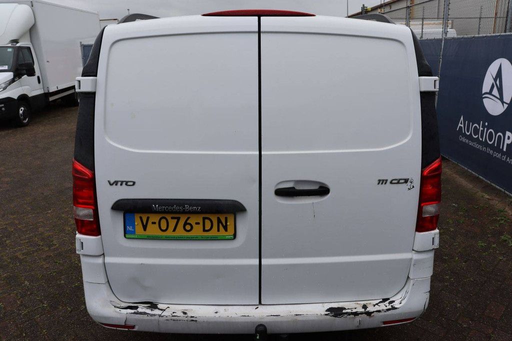 Transporter Mercedes-Benz Vito 111 CDI Diesel 114 PS 2017