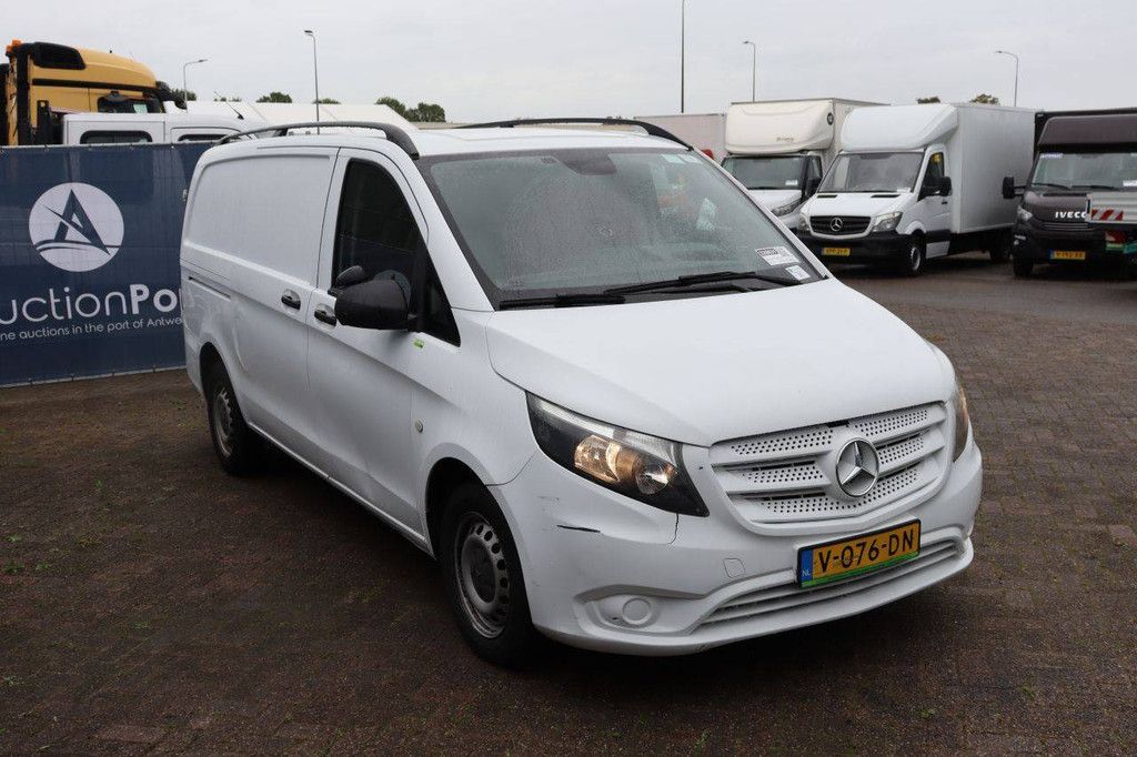 Transporter Mercedes-Benz Vito 111 CDI Diesel 114 PS 2017