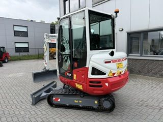Takeuchi TB230 2.8T Minigraver Minikraan 3200u ZGST CAT KUBOTA