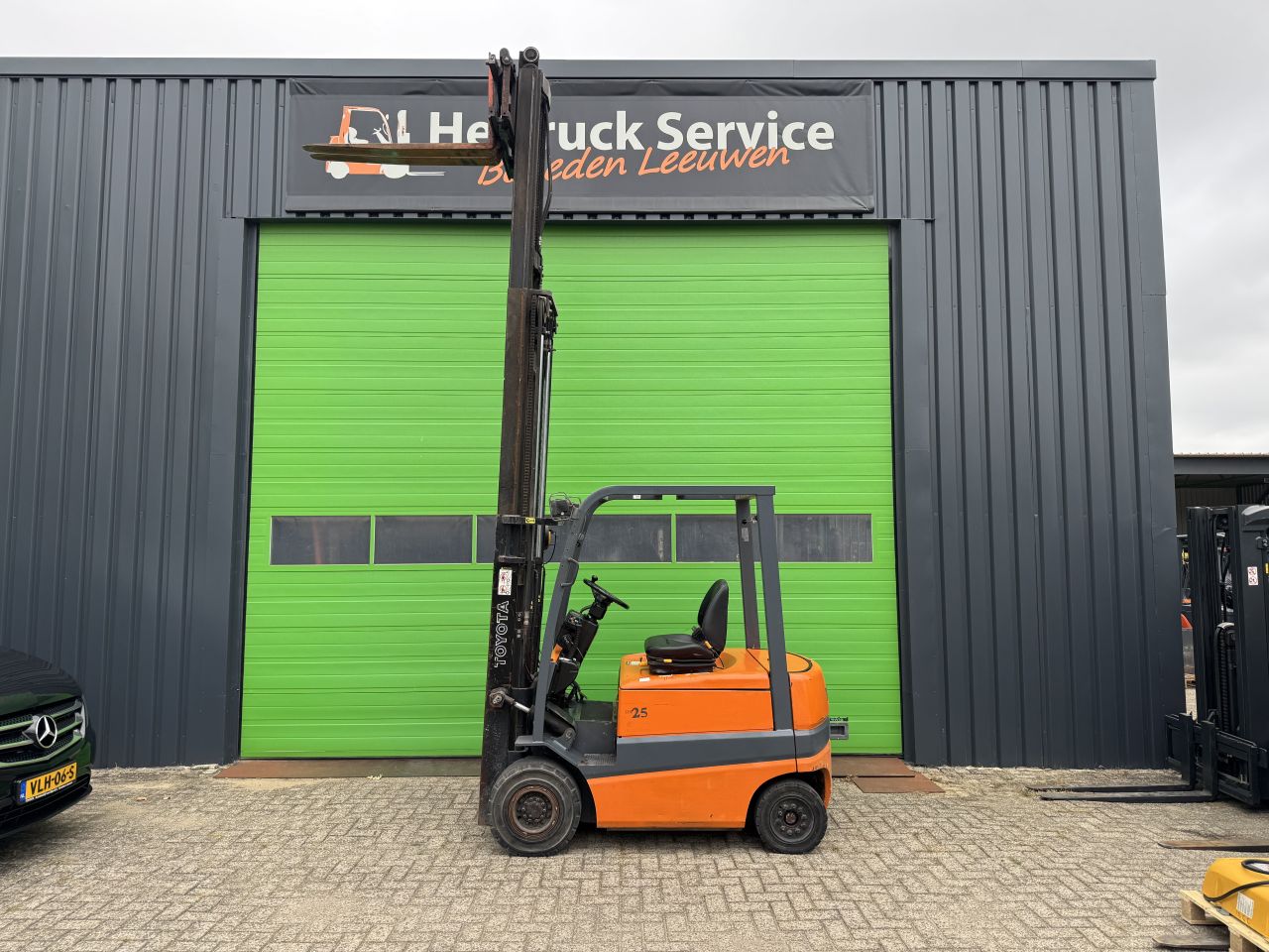 Goedwerkende Toyota elektrische heftruck, 2,5 ton,jonge batterij