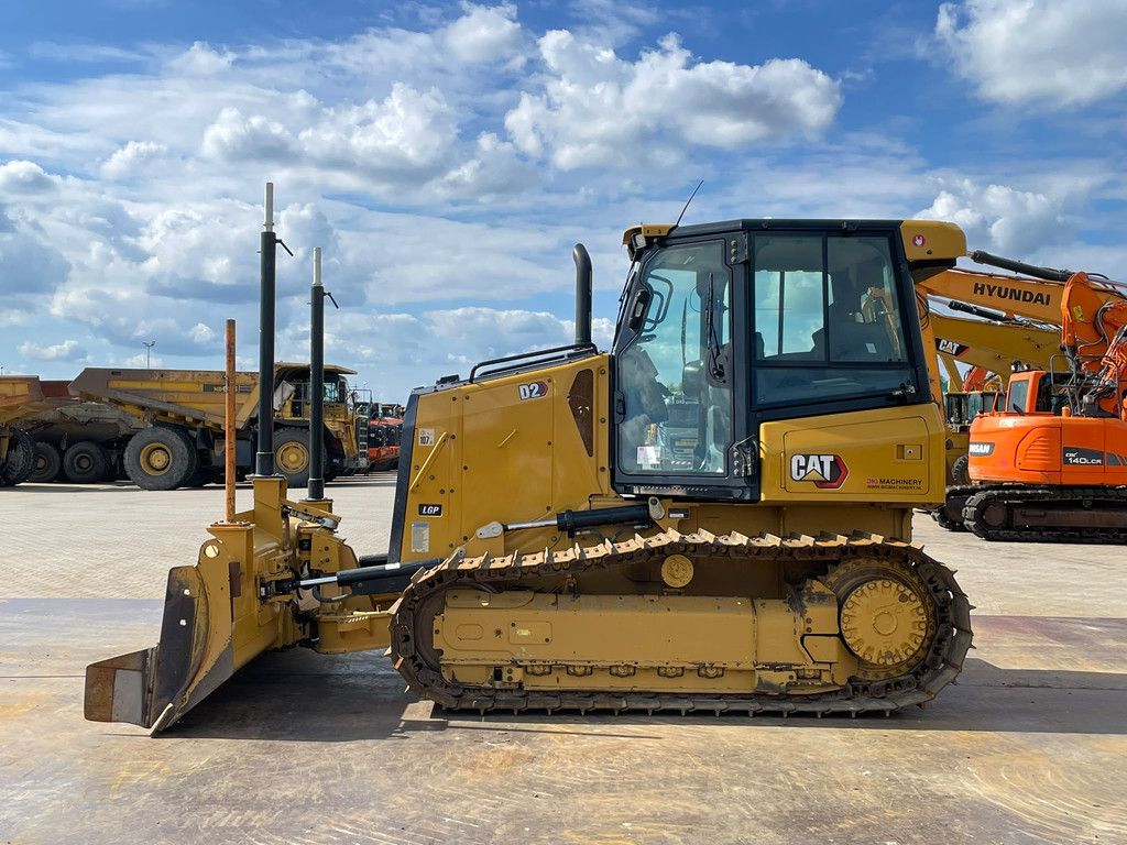 Caterpillar D2 LGP 12A | LEICA GPS