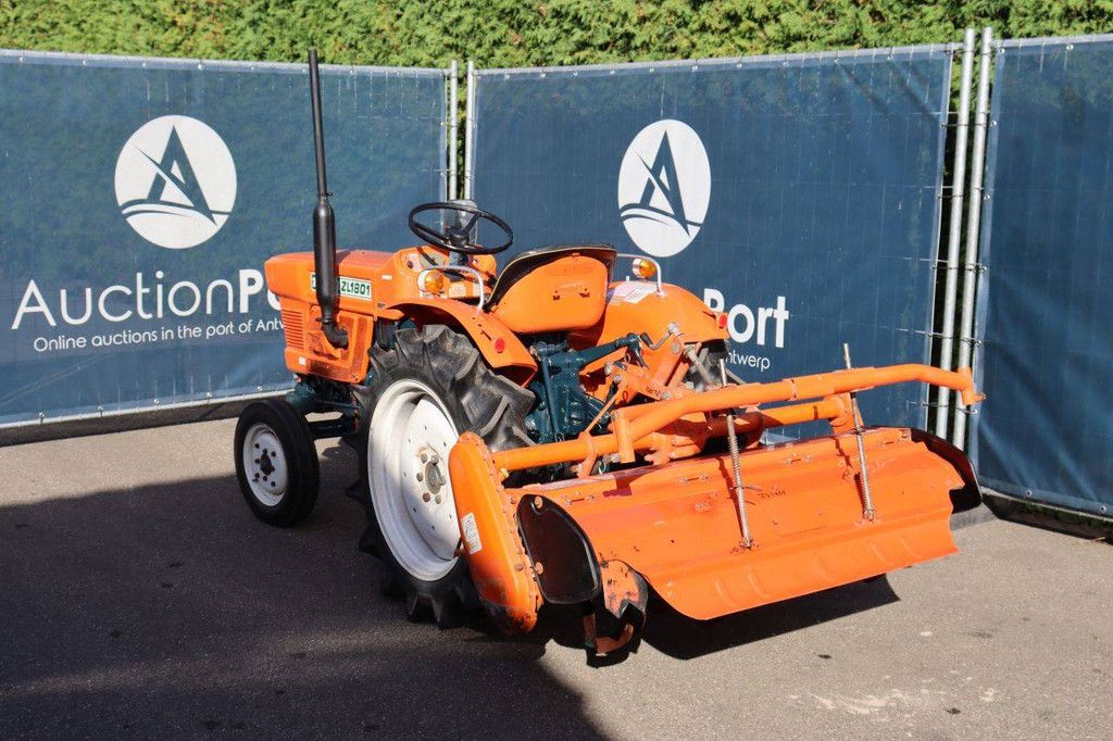Kleintraktor Zen-noh/Kubota L1801 Diesel 18 PS mit Fräse
