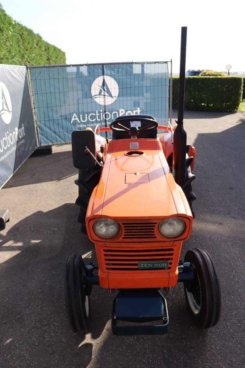 Kleintraktor Zen-noh/Kubota L1801 Diesel 18 PS mit Fräse