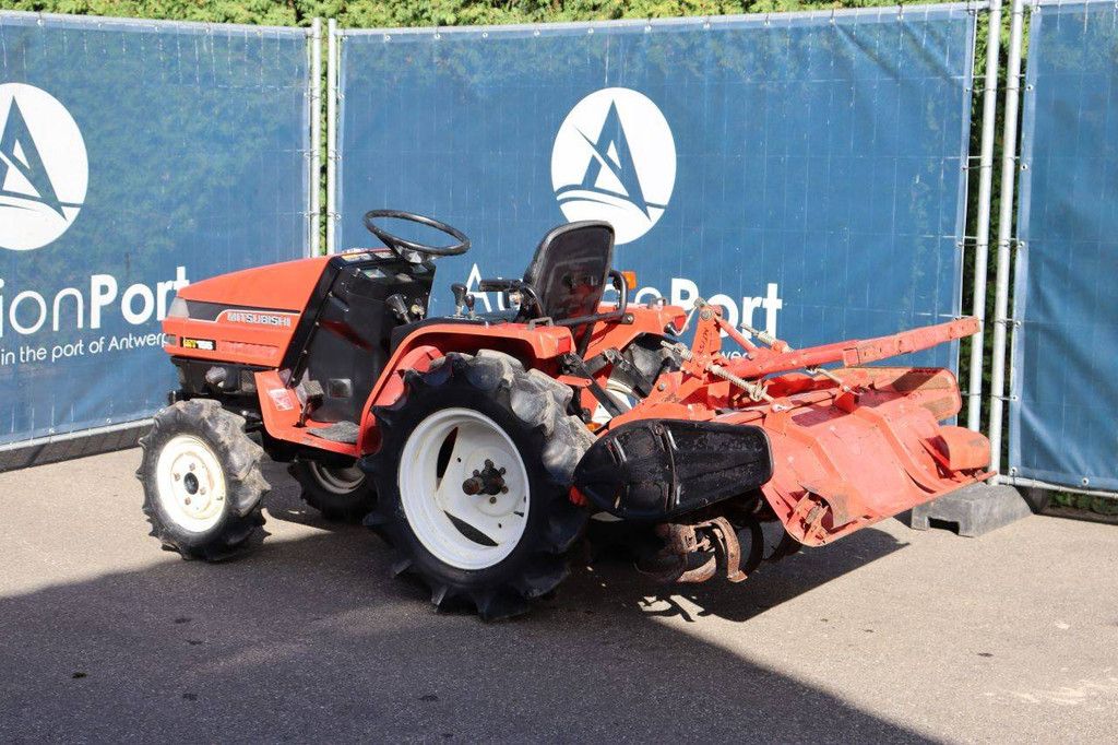 Mitsubishi MT155 Diesel-Minitraktor, 15 PS, mit Grubber