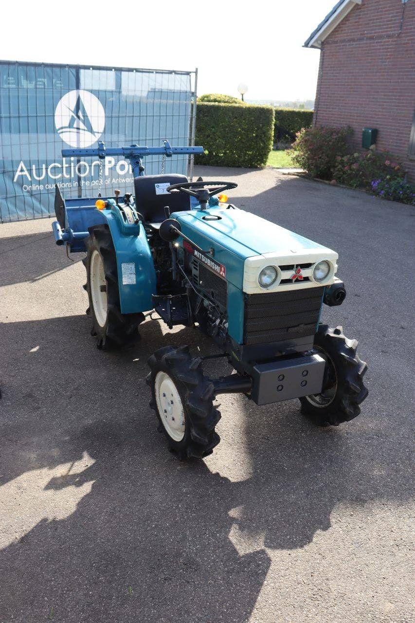 Mitsubishi D1550FD Kleintraktor, Diesel, 15 PS, mit Grubber