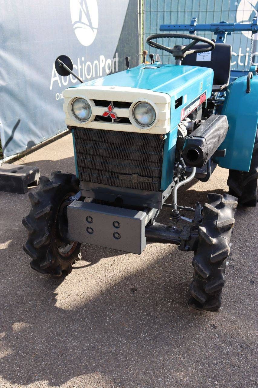Mitsubishi D1550FD Kleintraktor, Diesel, 15 PS, mit Grubber