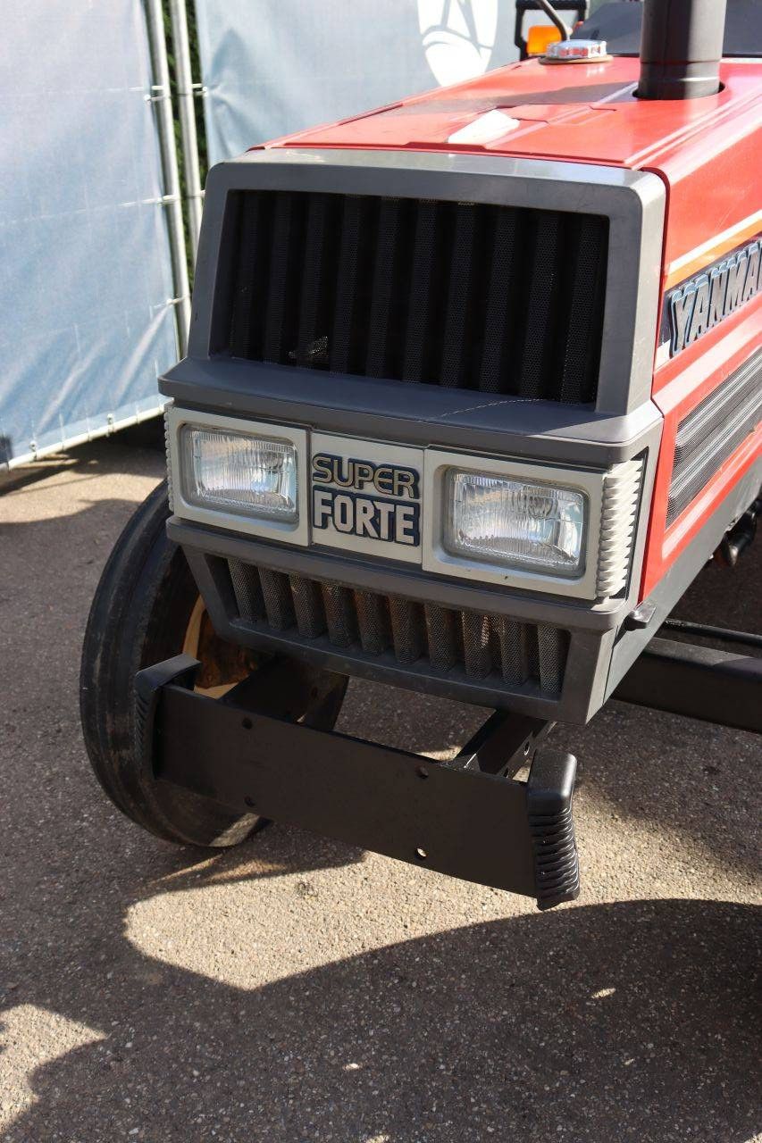 Kleintraktor Yanmar F24 Diesel 24 PS mit Grubber