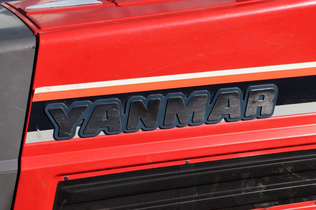 Kleintraktor Yanmar F24 Diesel 24 PS mit Grubber