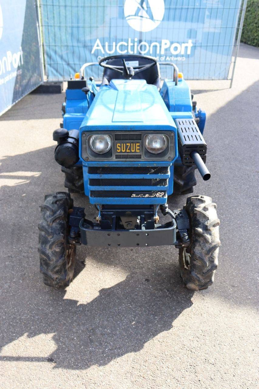 Kleintraktor Suzue/Mitsubishi M2001 Diesel 20 PS mit Grubber
