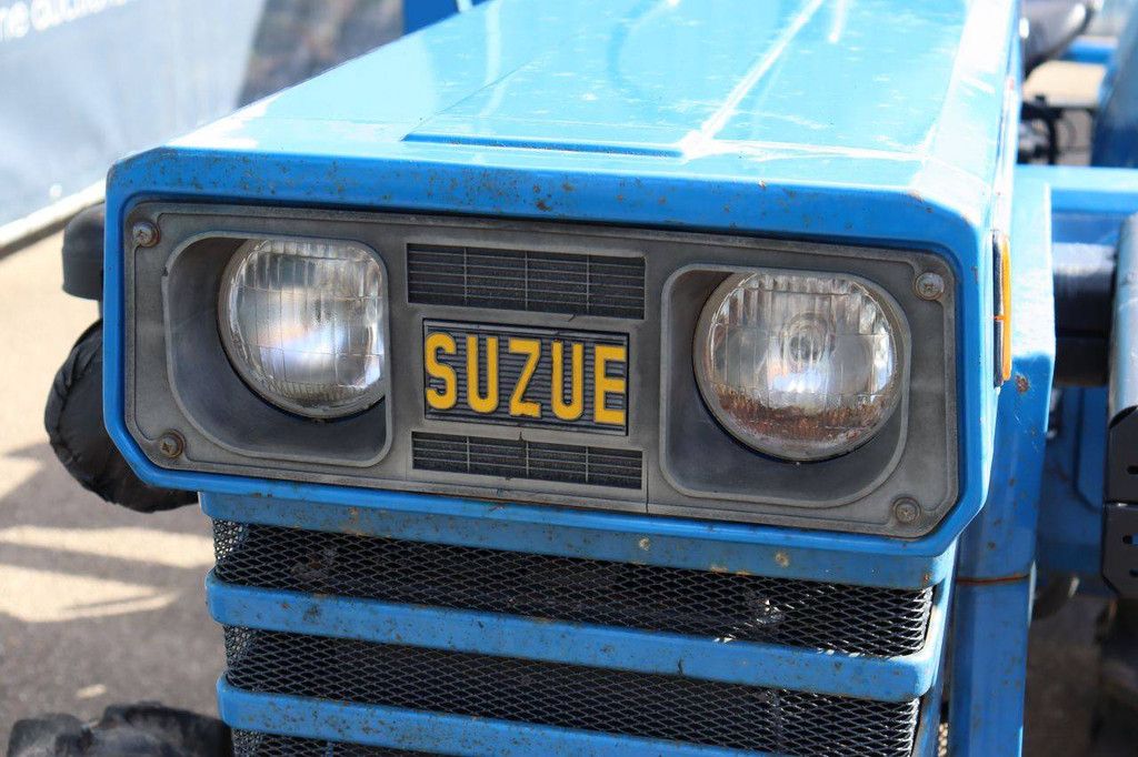Kleintraktor Suzue/Mitsubishi M2001 Diesel 20 PS mit Grubber