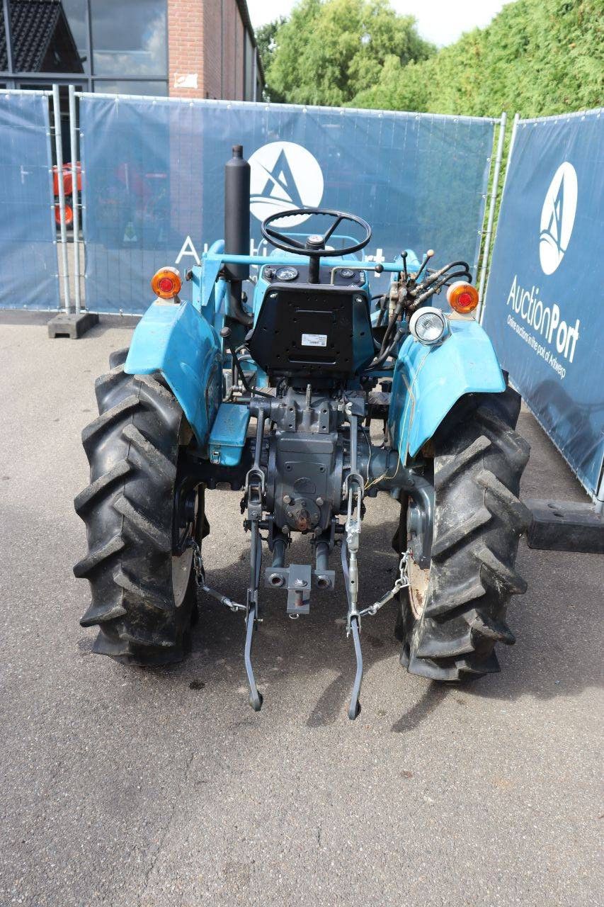 Mitsubishi D2000 Diesel-Kleintraktor 20 PS mit Frontlader