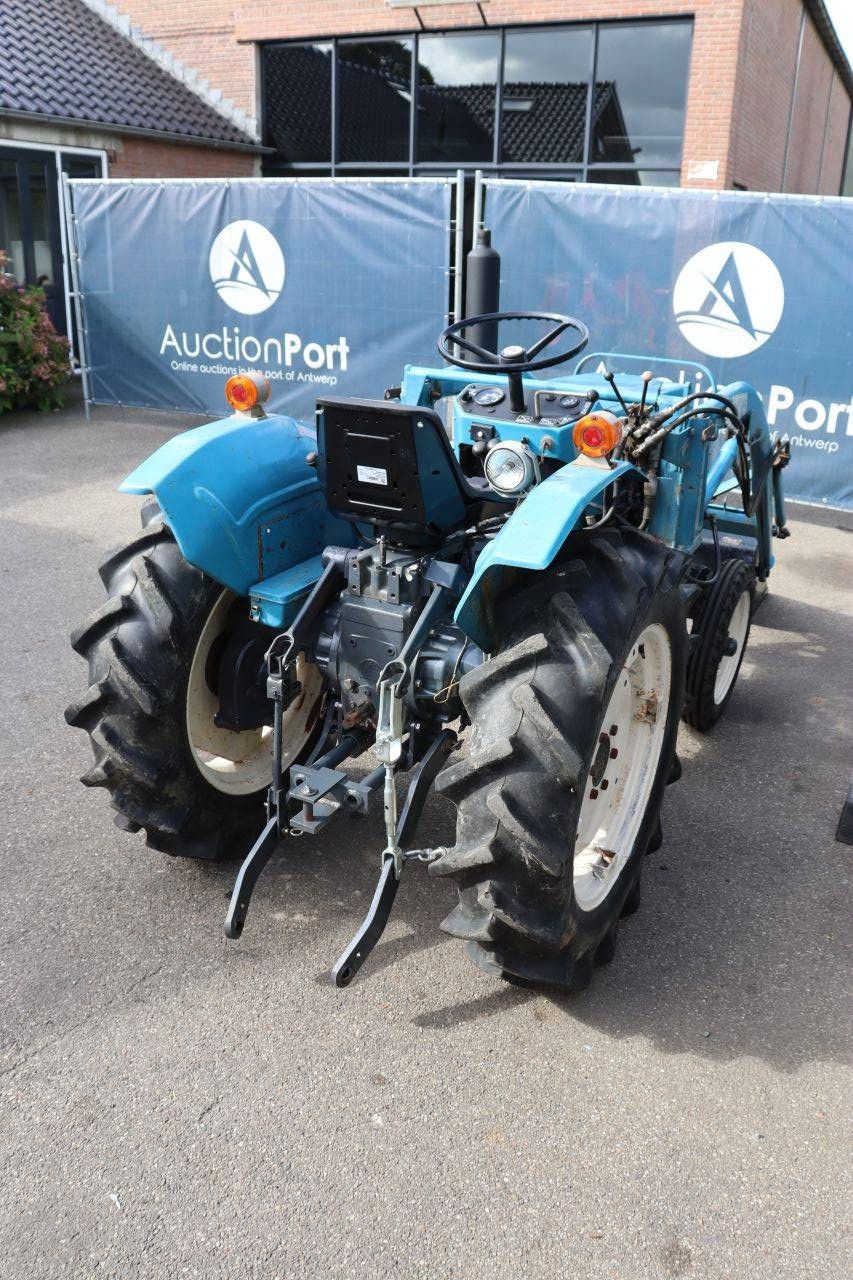 Mitsubishi D2000 Diesel-Kleintraktor 20 PS mit Frontlader