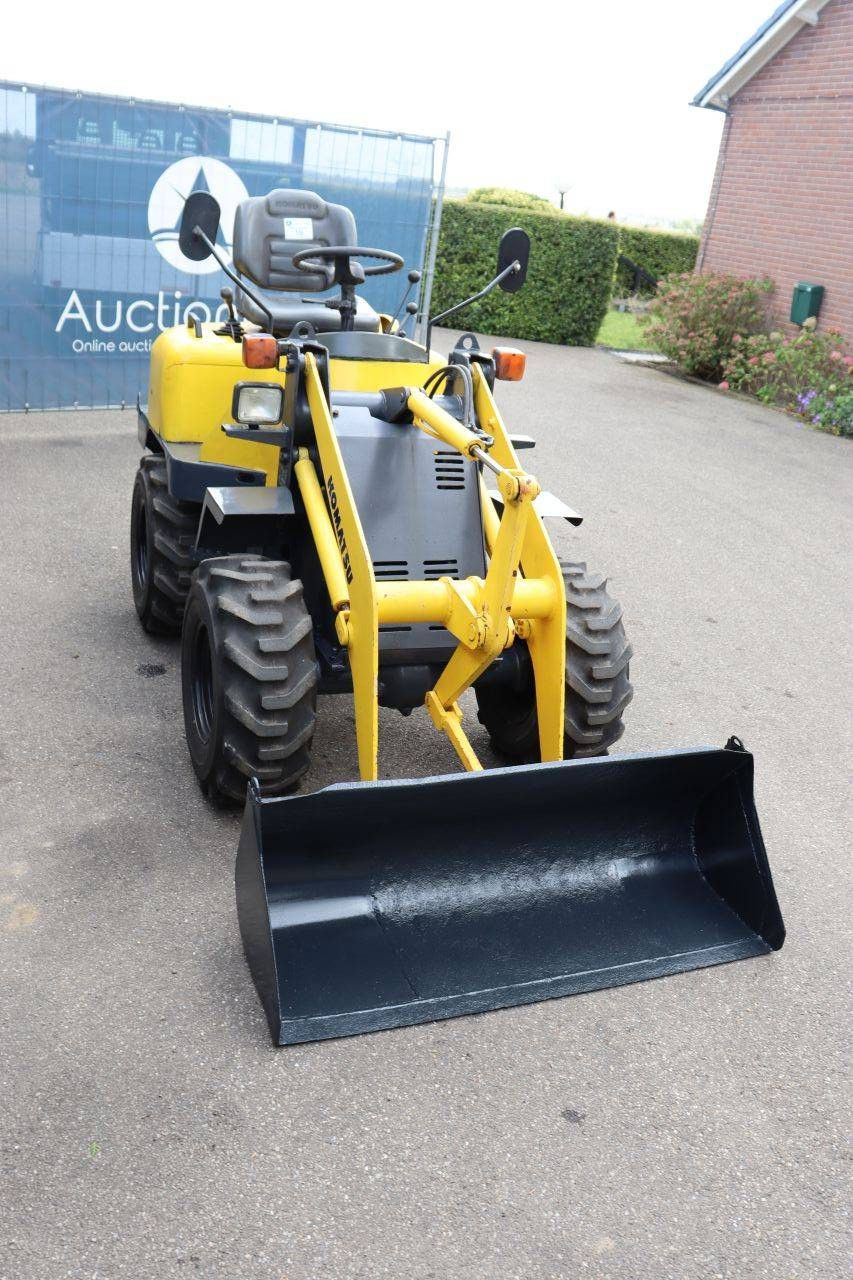 Articulated loader Komatsu W10-6 Diesel 16hp