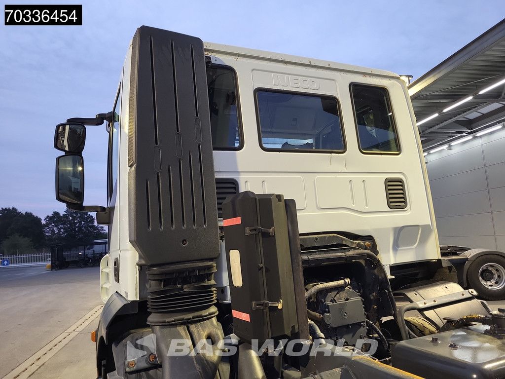 Iveco Trakker 330 6X4 13m3 tipper Steel suspension Big-Axle Manual Euro 5
