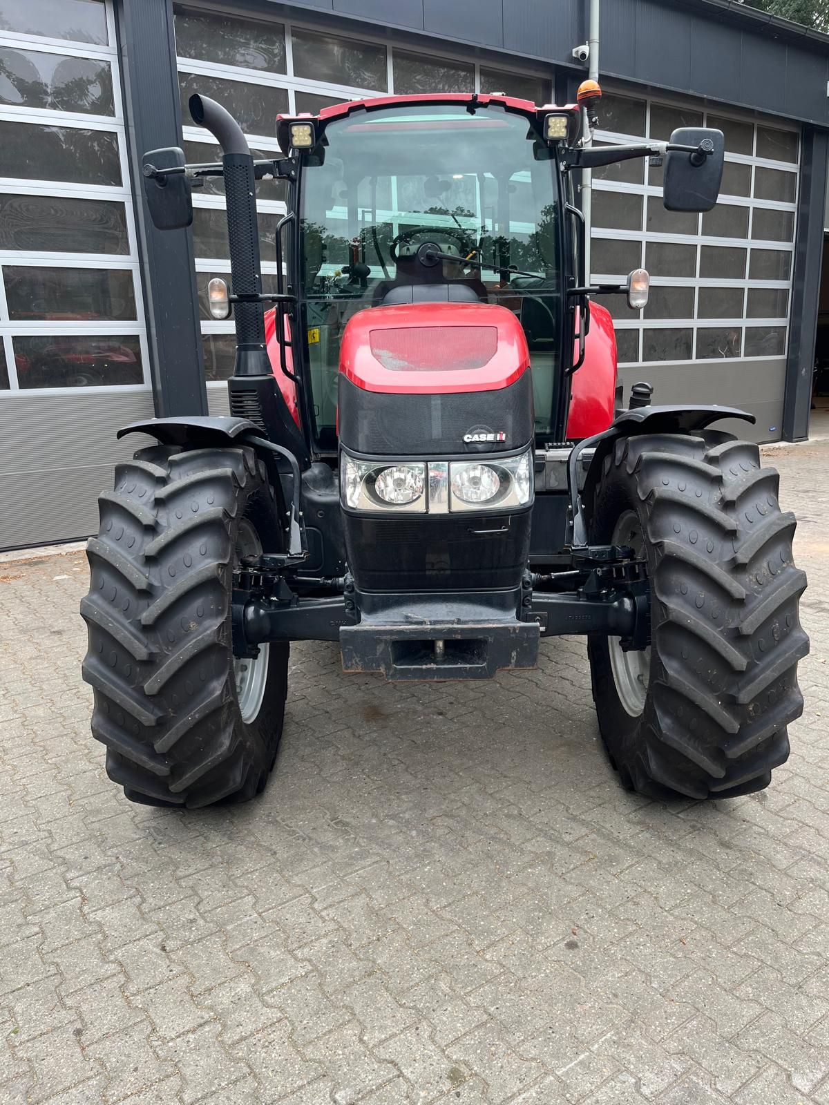 Case IH luxxum 100