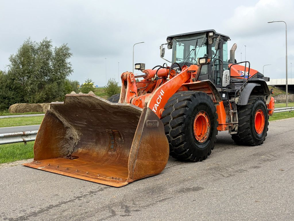 Hitachi ZW310-6