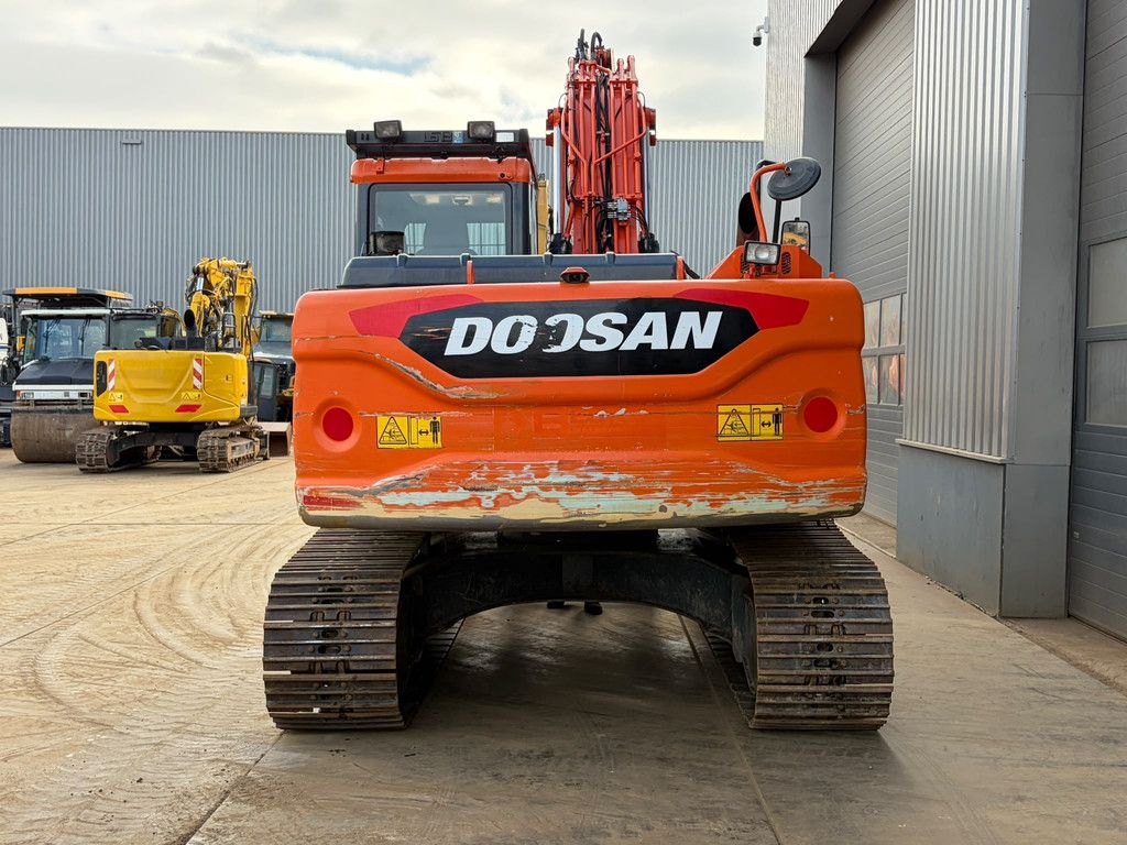 Doosan DX180LC-3