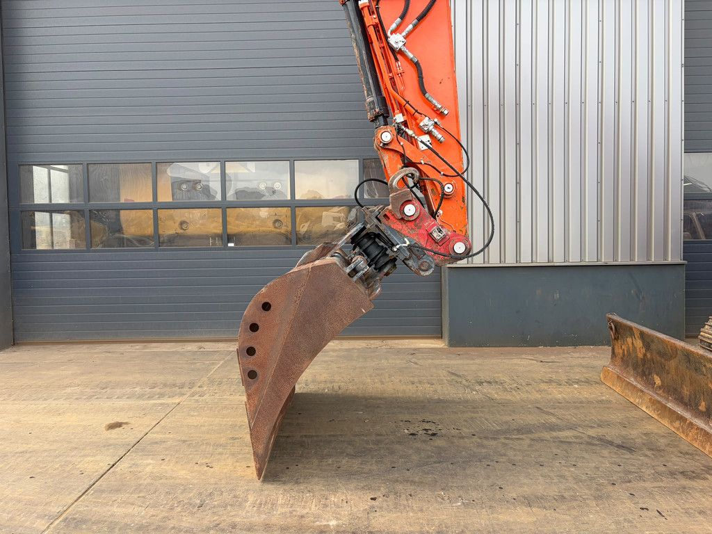 Doosan DX180LC-3
