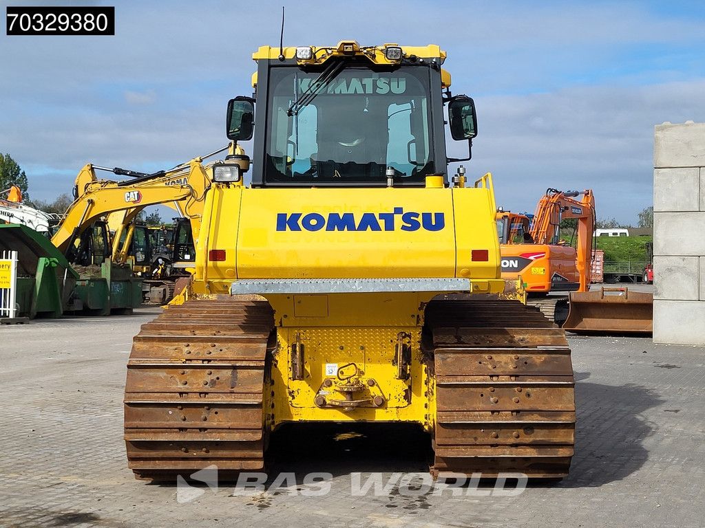 Komatsu D65 PX -18