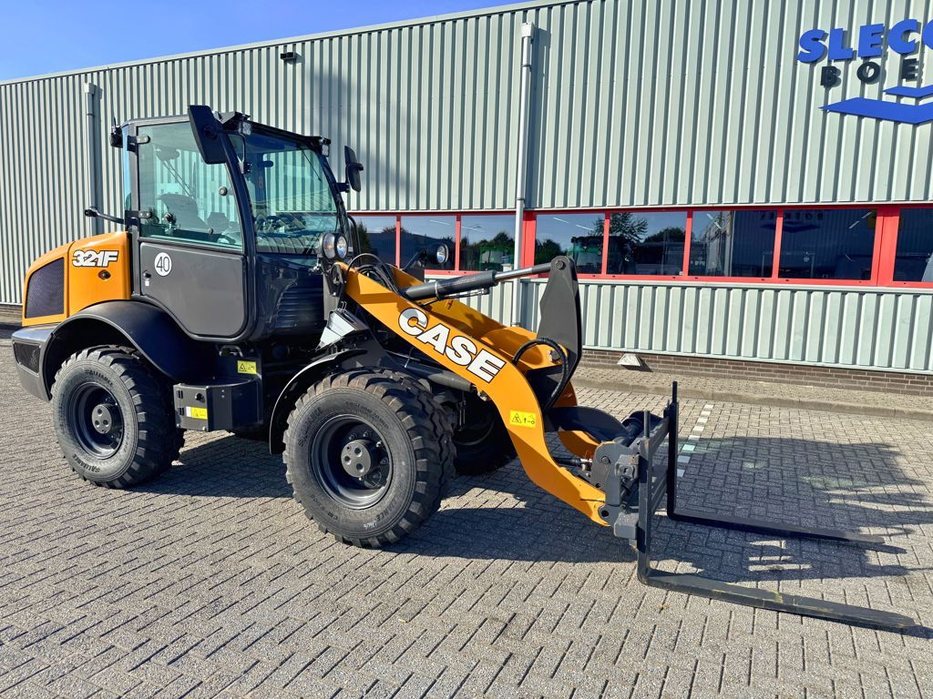 Case IH 321F Stage V Wiellader