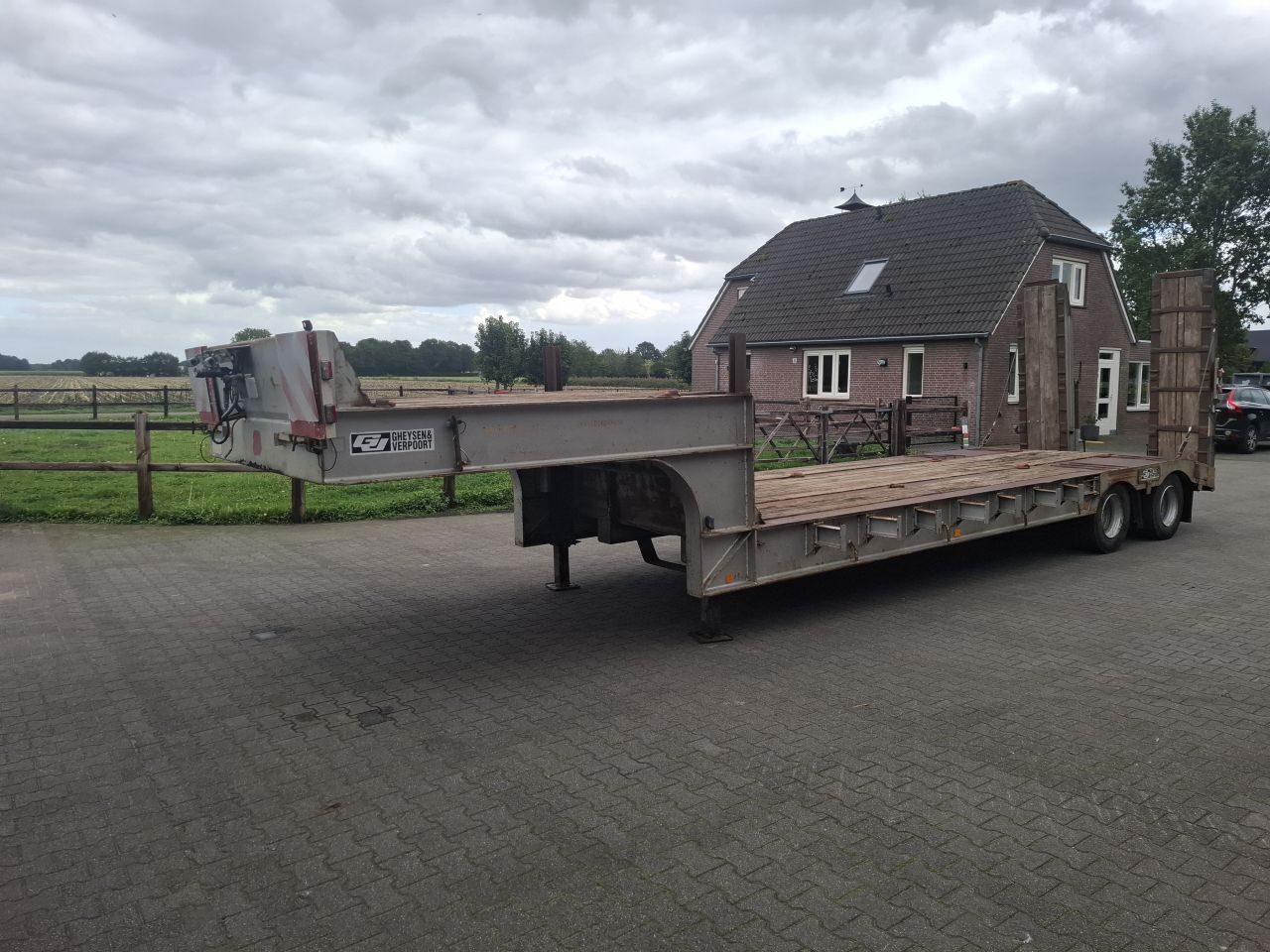 Gheysen en verpoort semi dieplader