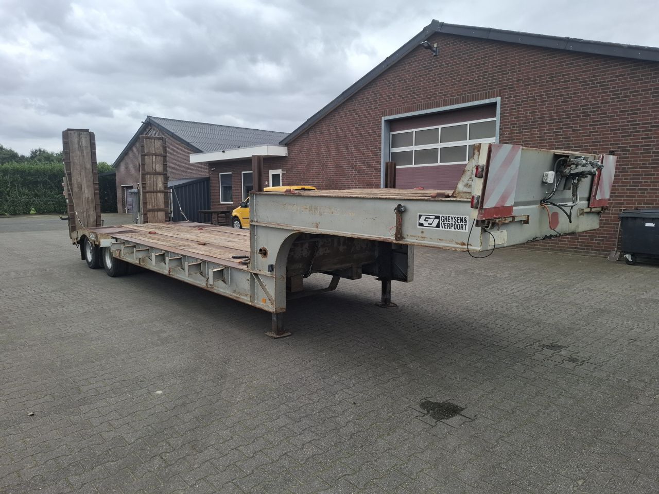 Gheysen en verpoort semi dieplader