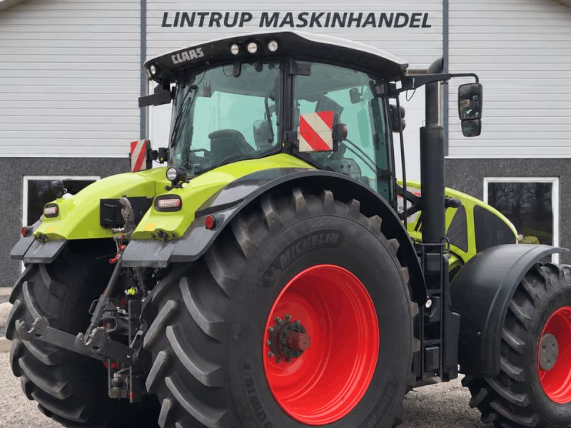 Claas Axion 960 CMATIC Cebis med frontlift