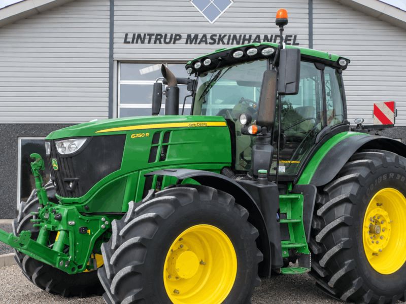 John Deere 6250R Ultimate Edition