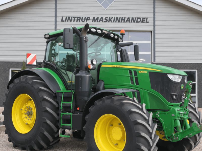 John Deere 6250R Ultimate Edition
