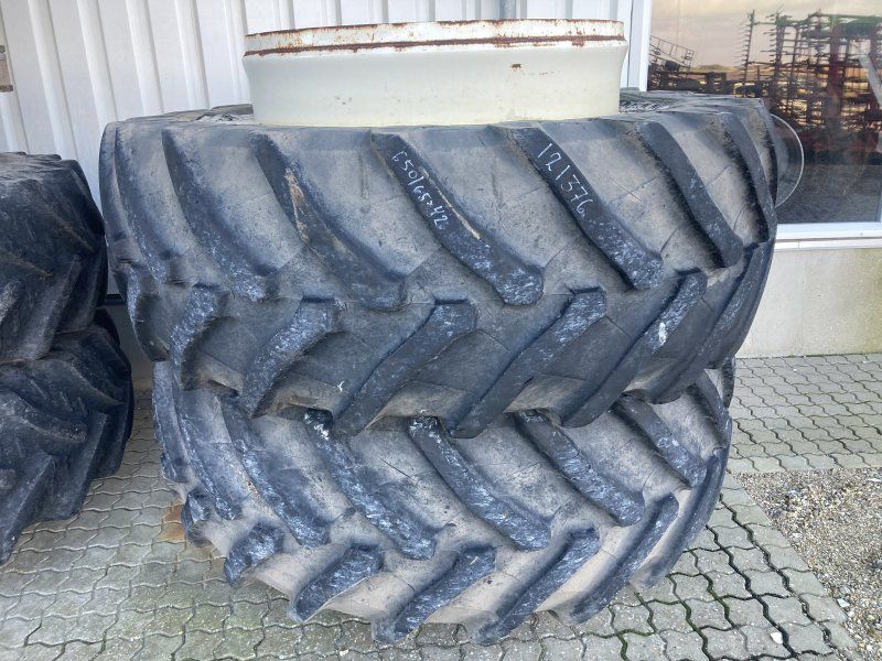 Pirelli 650/65 42