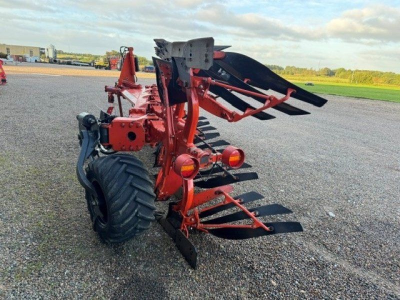 Kuhn VARI-MASTER 153 4+1