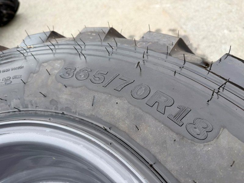 Alliance CM-S 608 365/70-R18