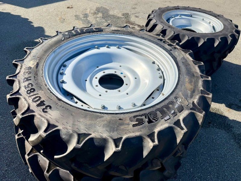 Mitas AC85 280/85 R28 & 340/85 R38