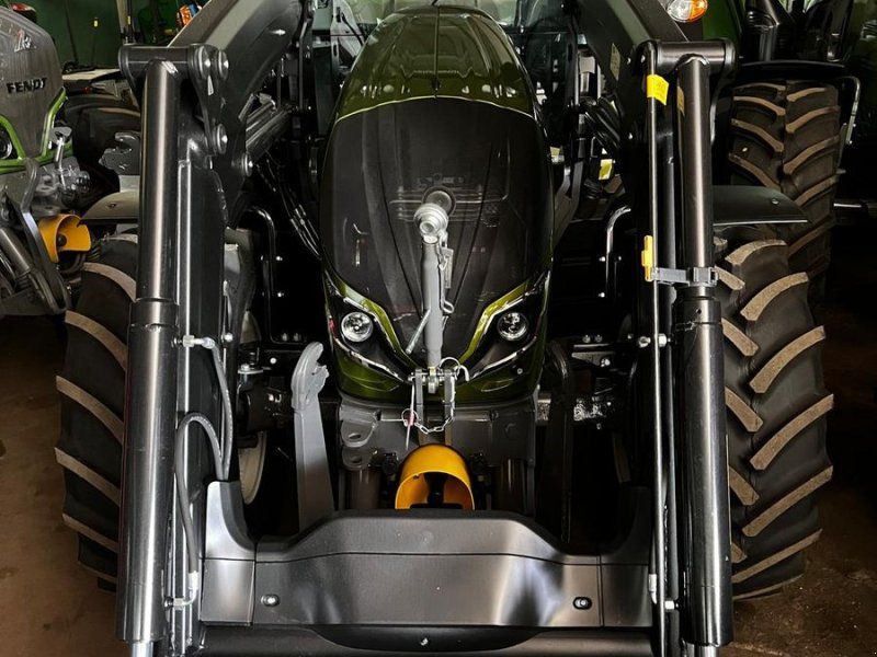 Valtra A 115