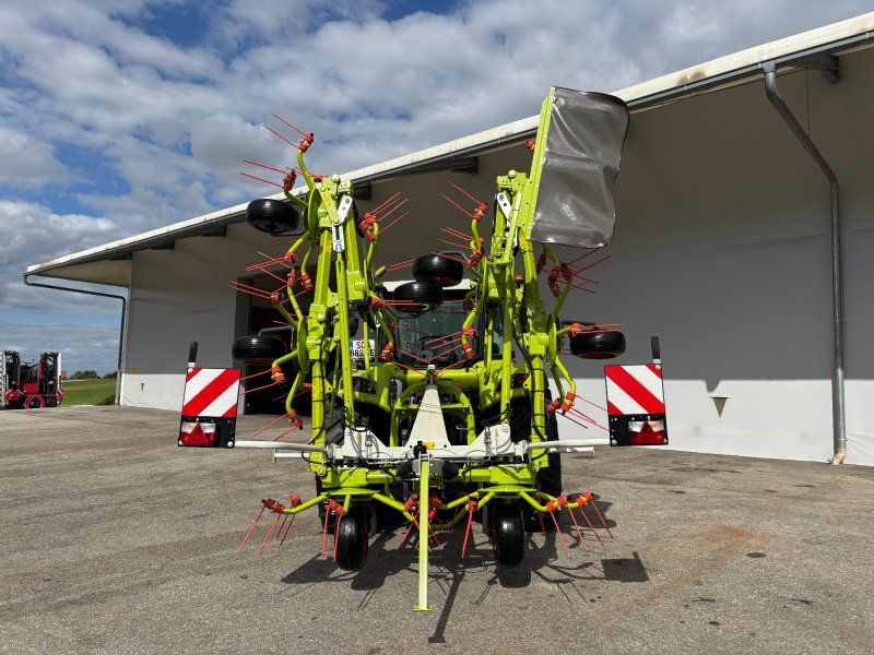 Claas Volto 900