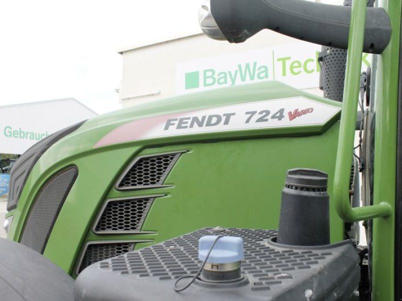 Fendt 724 Vario S4 PROFI PLUS