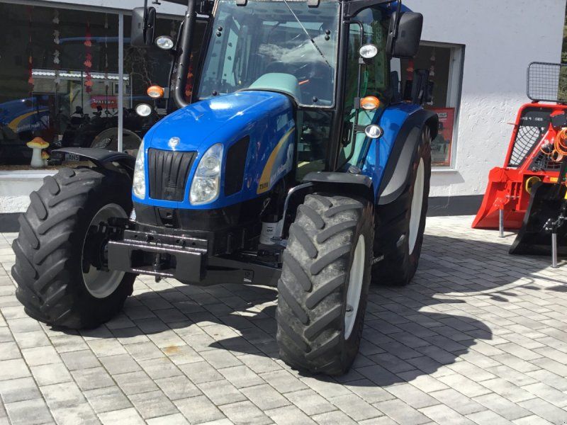 New Holland T5050