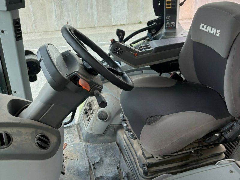 Claas ARION 510  CMATIC