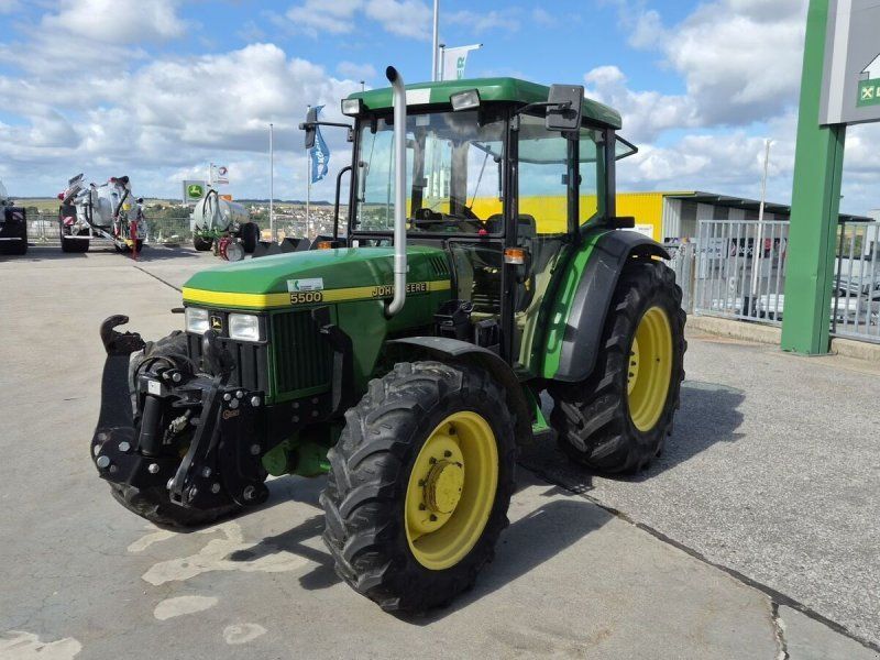 John Deere 5500