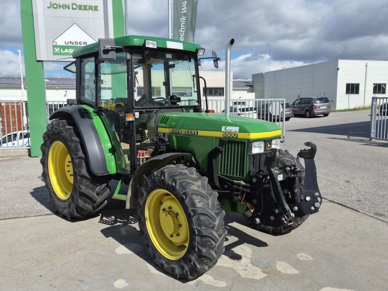 John Deere 5500