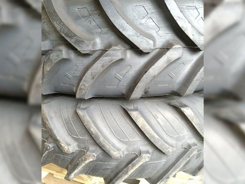 Taurus 520/85R42 18x42 300mm