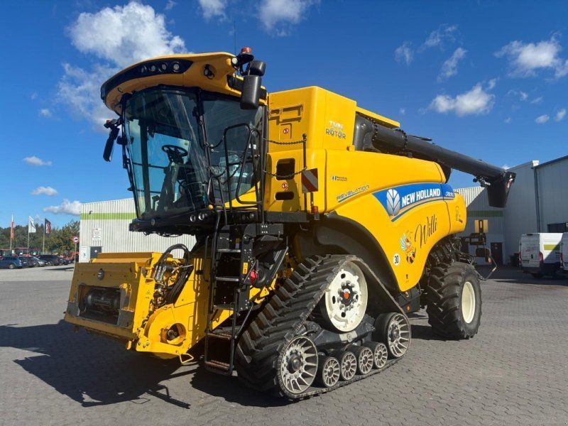 New Holland CR 8.90 Raupe Revelation Modelljahr 2018