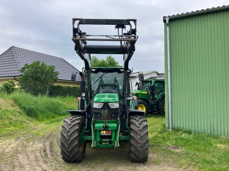 John Deere 6125R