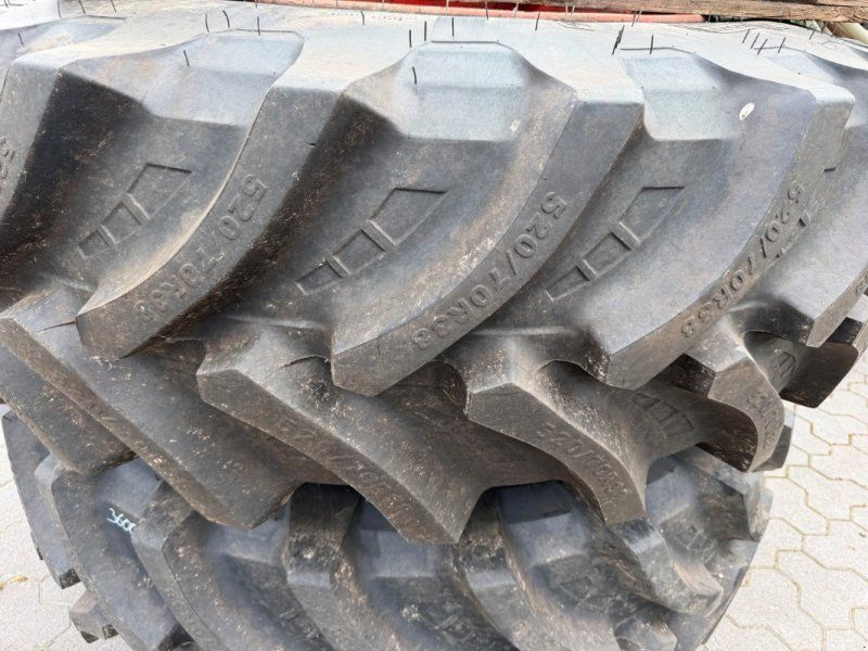 Starmaxx 2 Zwillingsräder 520/70R38 mit Verschlüssen