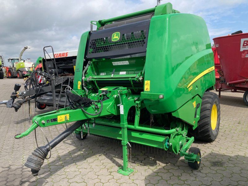 John Deere 990