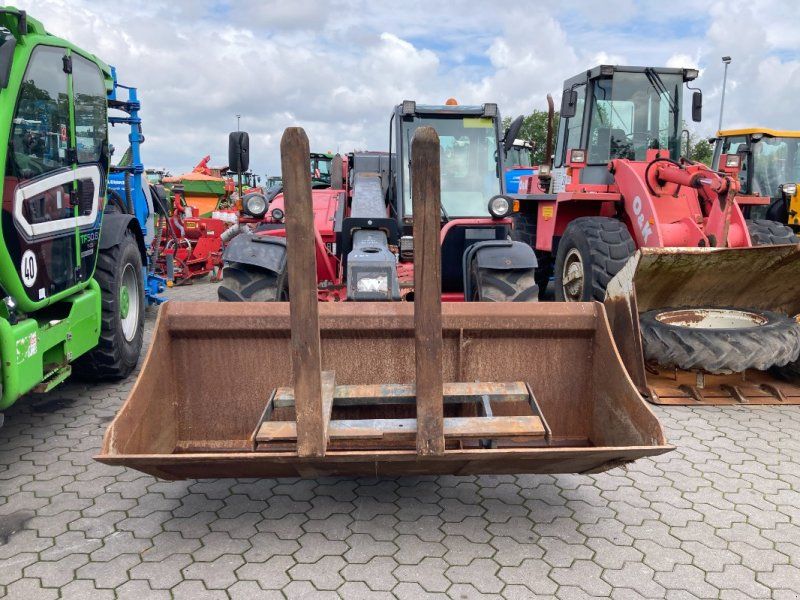 Massey Ferguson 8947