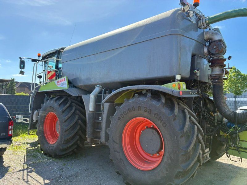Claas Xerion 4000 Saddle Trac