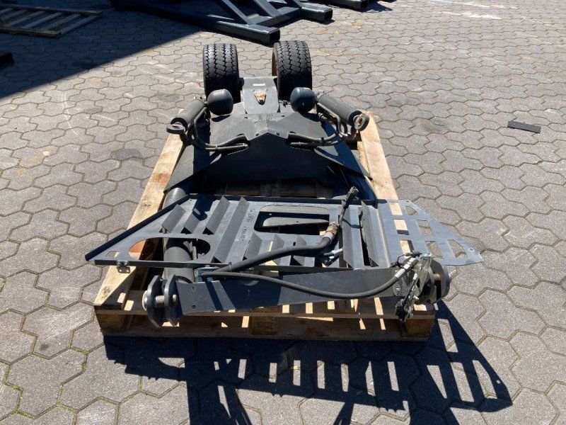 Claas Zusatzfahrwerk Xerion 4200 NEU